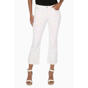 Hannah ~Woman Size 12~ White Denim Capris Jeans 5 Pockets Embroidered.